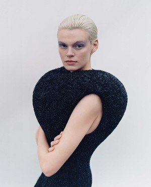 Harper’s Bazaar US - © Joséphine Löchen
