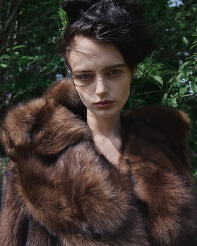 Harper&#8217;s Bazaar France - © Joséphine Löchen