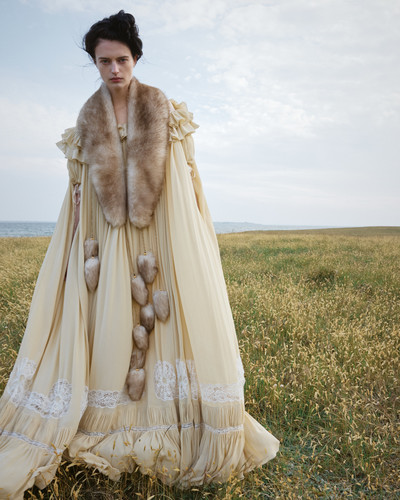 Harper&#8217;s Bazaar France - © Joséphine Löchen